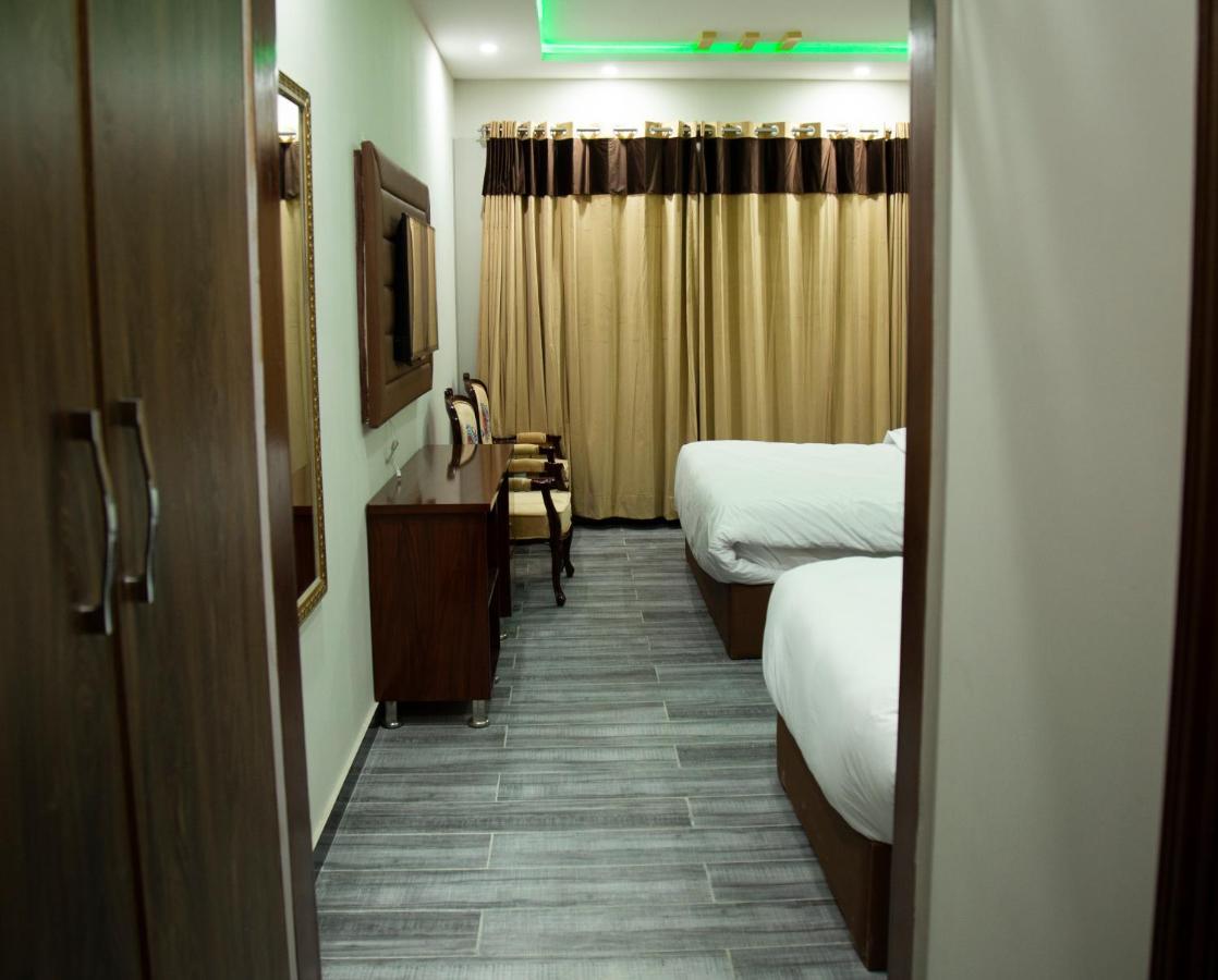 Jumeirah Gold Hotel Naran Esterno foto