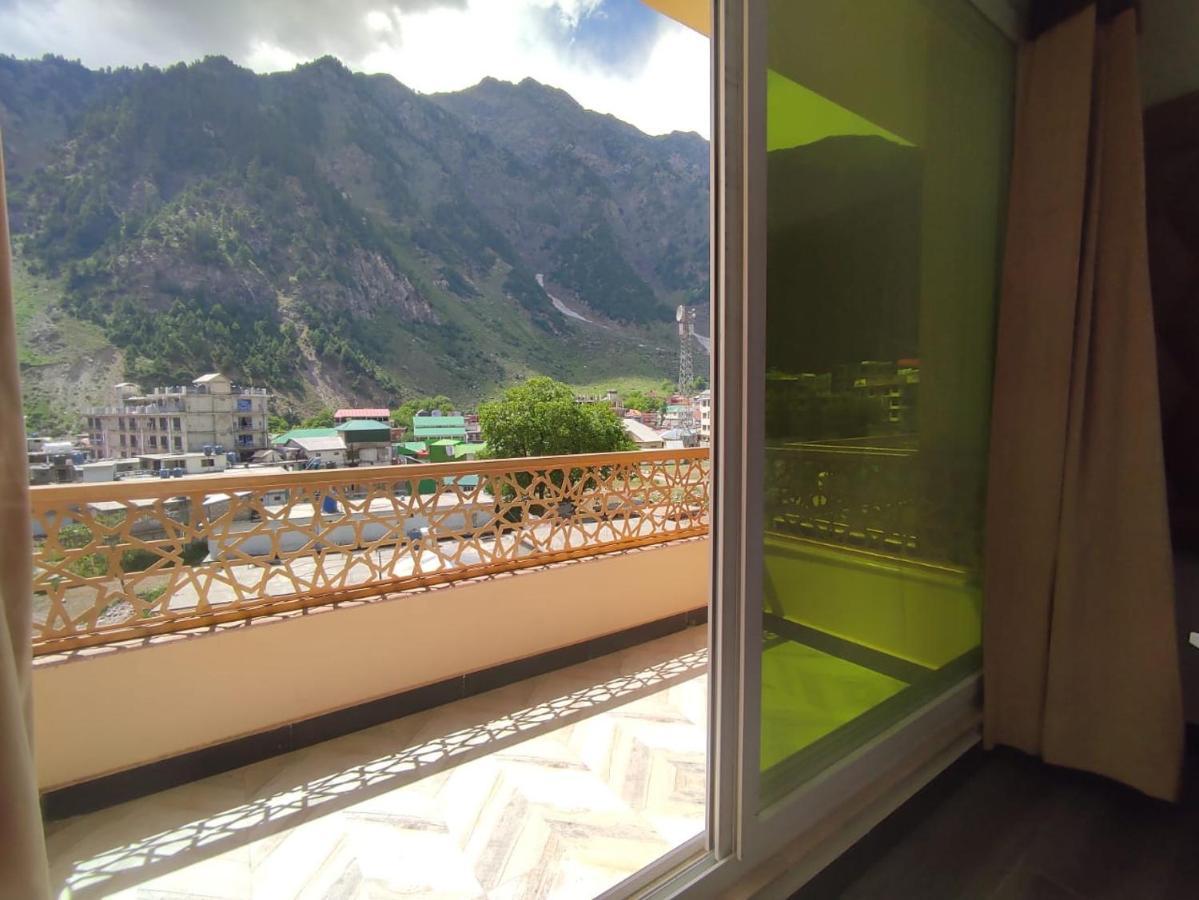 Jumeirah Gold Hotel Naran Esterno foto