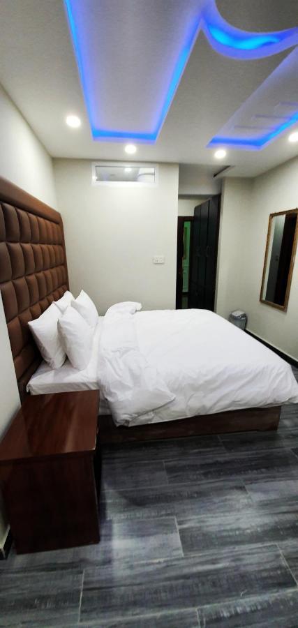 Jumeirah Gold Hotel Naran Esterno foto